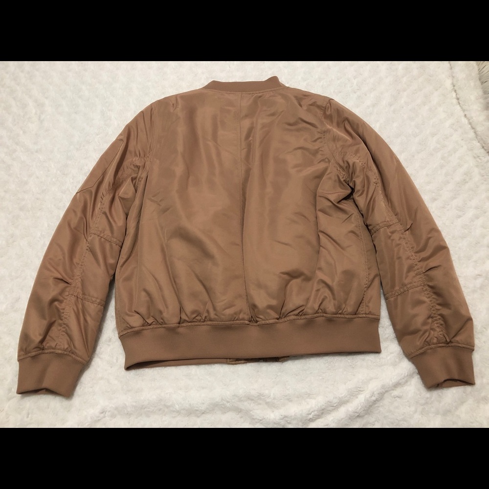 Women’s Ci Sono  beige bomber jacket size: L